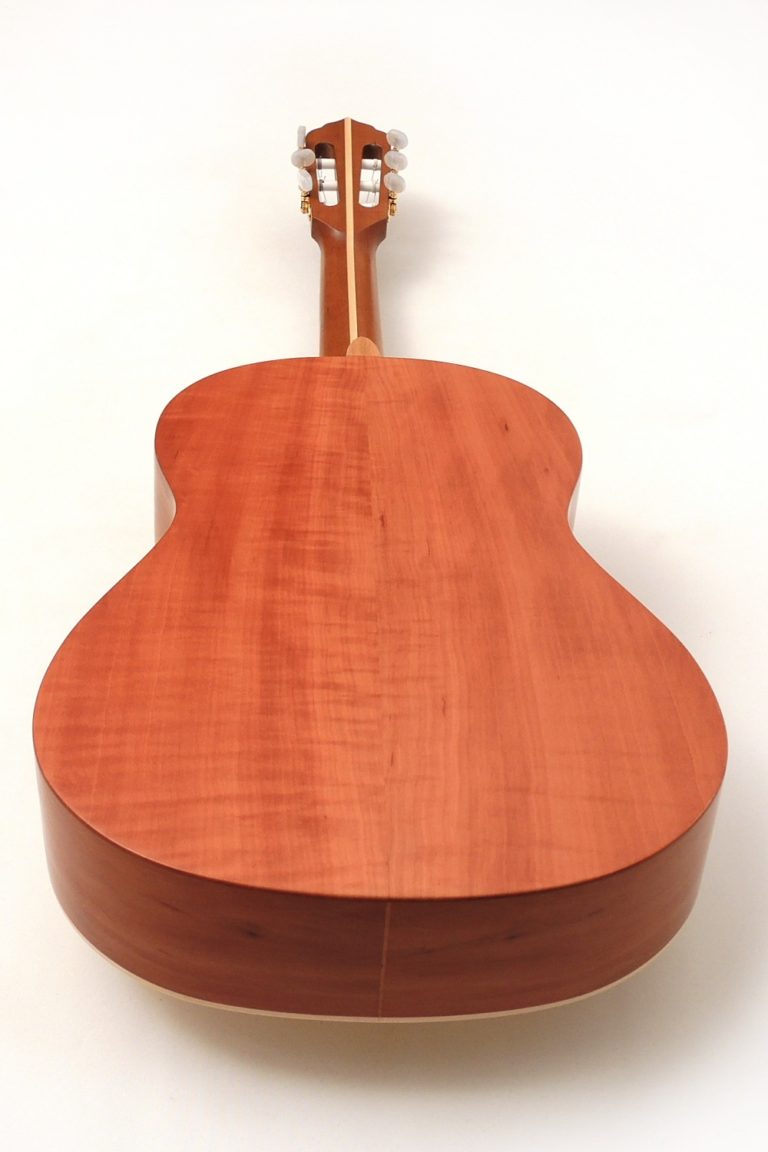 Classical Guitar Estudio Local Woods Pear, Alder, Black Locust
