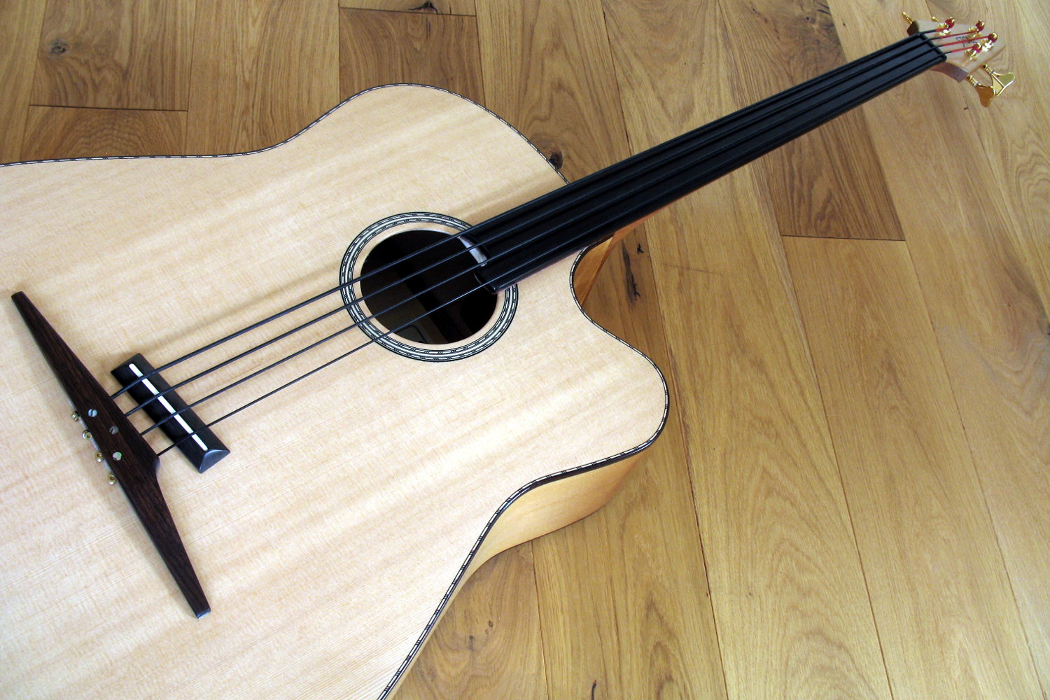Acoustic Basses +++ the legendary Acoustic Bass 456String +++ Luthier