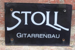1991 - 2001 Firmenschild: 10 Jahre ziert dieses Schild den Eingang der Aarstr. 268 in Taunusstein-Wehen...