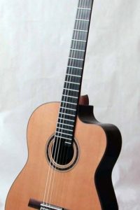 Gitarrenbau Christian Stoll: 2005 Solistengitarre Classic Custom mit Cutaway