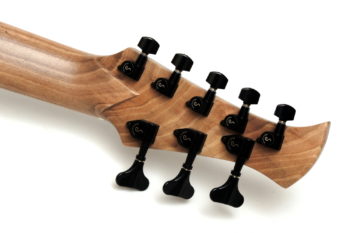8saiter 5 stahlsaiten 3 basssaiten fächerbünde fanned frets armauflage bevel heimische Hölzer