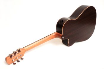classic crossover groß cutaway zargenschalloch stoll gitarrenbauer