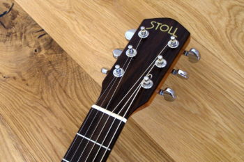 Linkshänder-Stahlsaiten-Gitarre mit Cutaway - Kopf