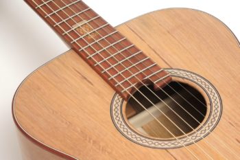 Fingerstyle Gitarre Apfelweinfass Volleiche Rosette Gitarrenbauer Stoll