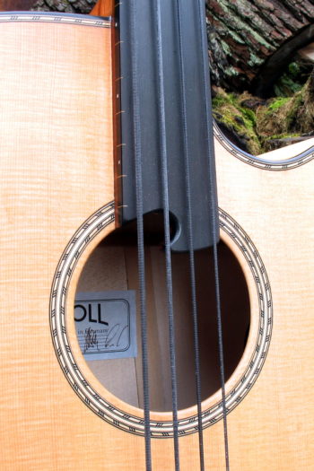 Gitarrenbau Christian Stoll: akustische Bassgitarre 4-saiter fretless