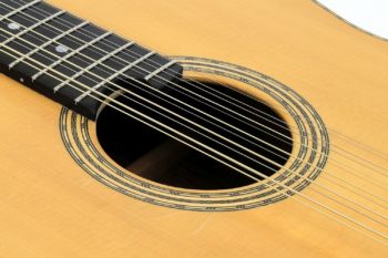gebrauchte 12-string zwölfsaitige gitarre vollmassiv handgebaut stoll