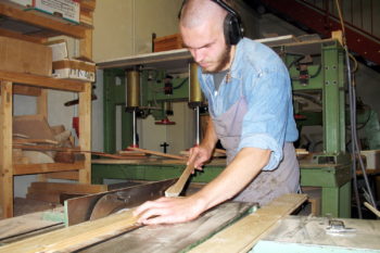 Leistenholz für Gitarren zuschneiden