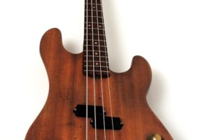 Schecter / Krempel E-Bass gebraucht Gitarrenbauer überarbeitet