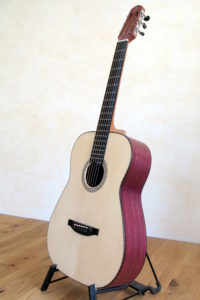 Stahlsaiten-Gitarre Amaranth/Veilchenholz
