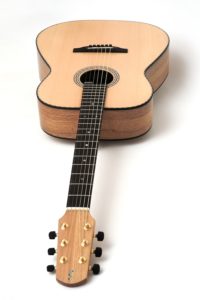 moa australisches teak mangium palisanderfrei western stahlsaiten gitarre ambition gitarrenbauer Christian stoll