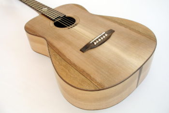 Westerngitarre Fingerstyle Blues Stahlsaitengitarre Steelstring einheimische Hölzer: Walnuss Mooreiche
