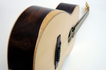 12-saitige steelstring gitarre bevel und flötenschallloch