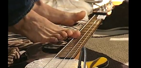 Gitarrenbau Christian Stoll: der eigens für Pierre Pihl entwickelte feetbass