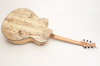 tamarinde jumbo western gitarre fanned frets bevel zargenschalloch gitarrenbauer christian stoll