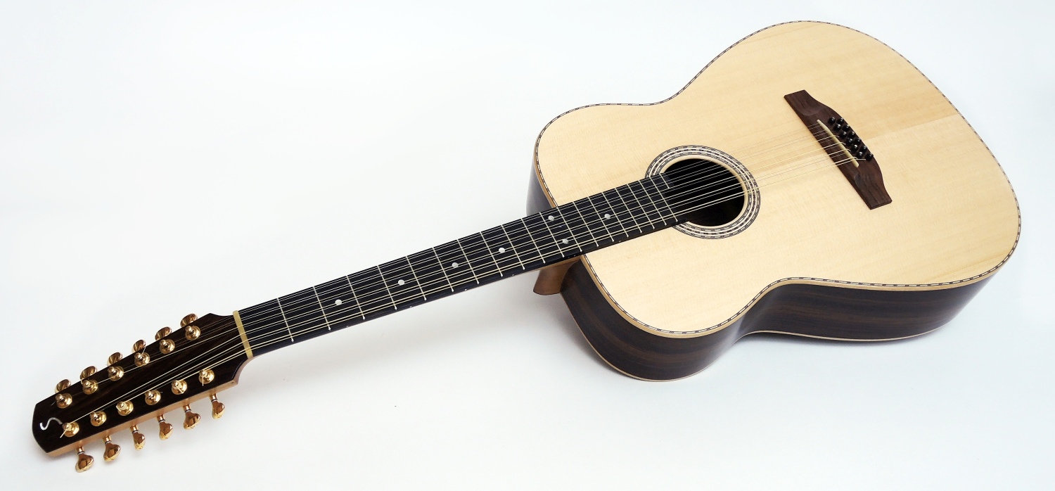 https://www.stollguitars.de/en/files/12-string-acoustic-guitar-ambition-luthier-christian-stoll__dots_DSCN7661-1.jpg