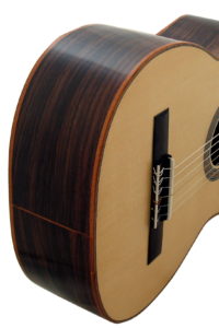 Classic Guitar with smaller body and 60 cm scale length