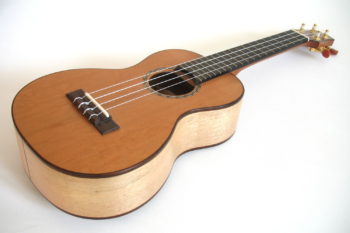 Concert Ukulele Walnut Cedar