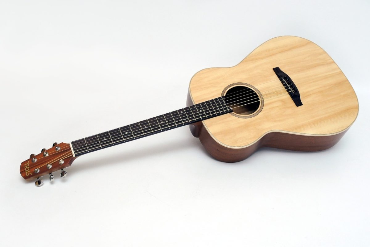 Budget Bariton Steel String Guitar All Solid Mahogany Spruce Luthier