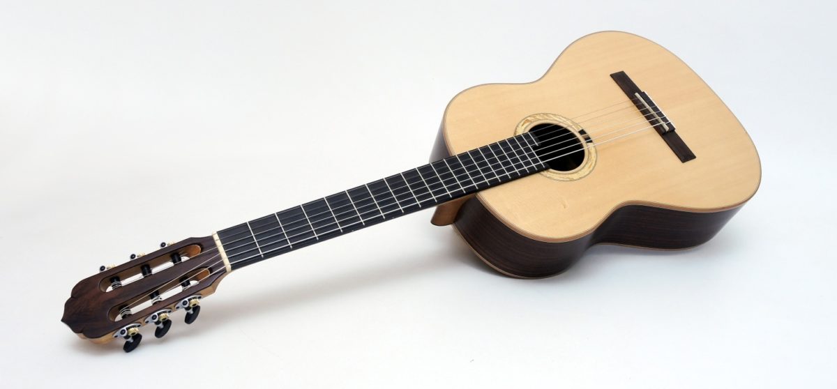 Yamaha clearance baritone guitar