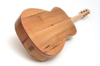 Fingerstyle guitar cider barrel oak luthier Stoll