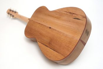 Fingerstyle guitar cider barrel oak luthier Stoll