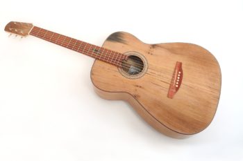 Fingerstyle guitar cider barrel oak luthier Stoll