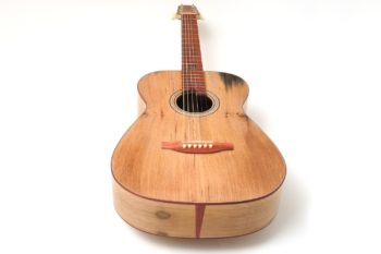 Fingerstyle guitar cider barrel oak luthier Stoll