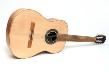 guitar local woods Cherry alder black locust spruce classical Estudio stoll luthier