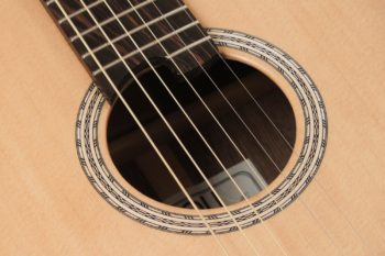 Laurel steel string guitar Ambition luthier christian stoll