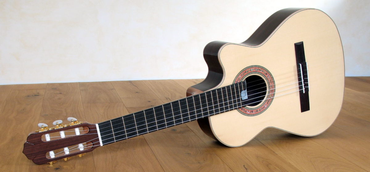 Small Nylon String Classic Guitar small hands Cutaway