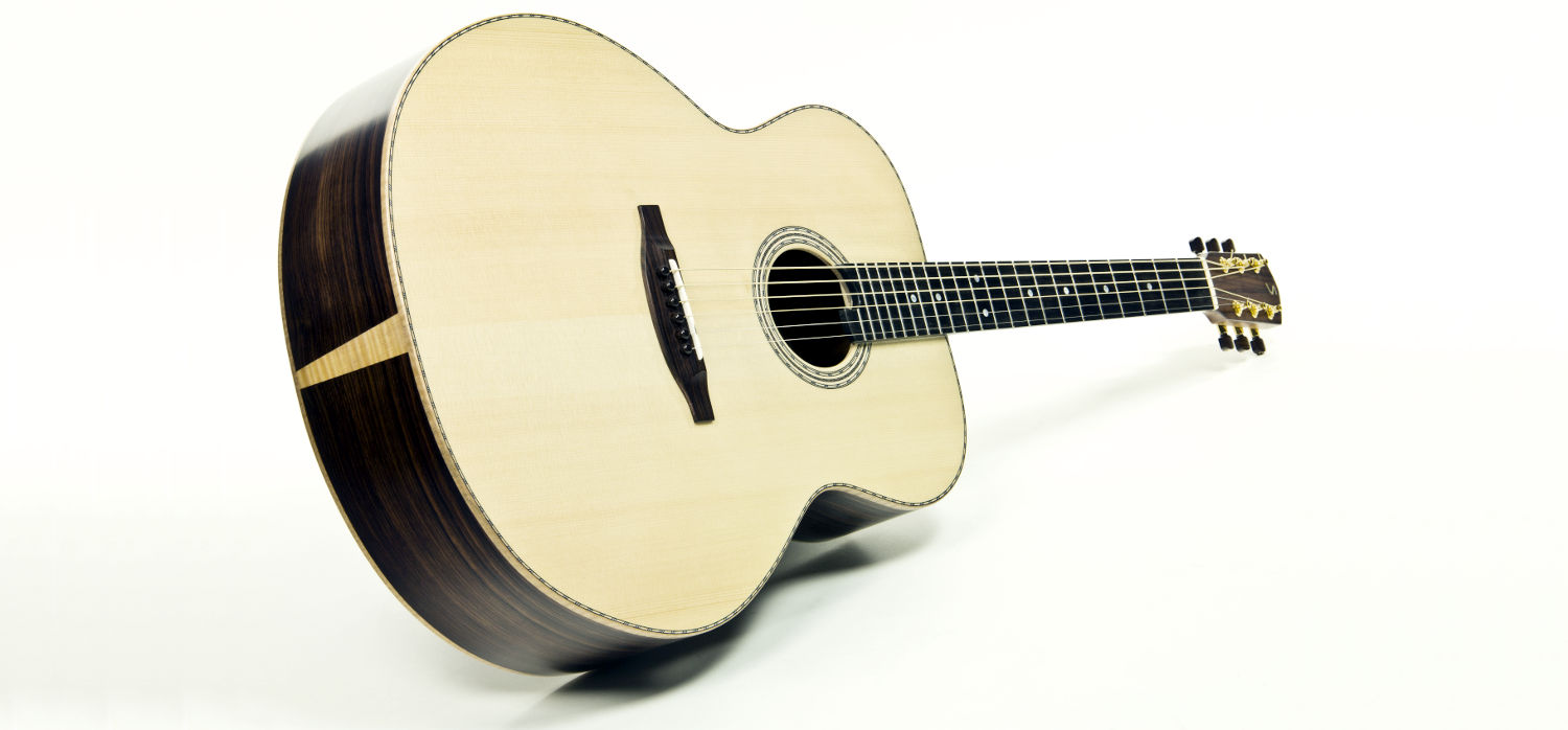 Jumbo shop classical guitar