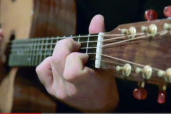 video nylon string guitar alegra